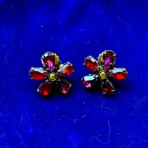🌺 Sorrelli earrings EUC crystals